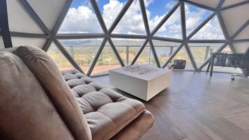 Family Room | Living area | 43-inch LED TV with digital channels, TV, Netflix