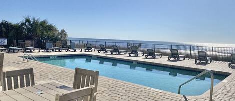 Sisäuima-allas, lämmitetty uima-allas