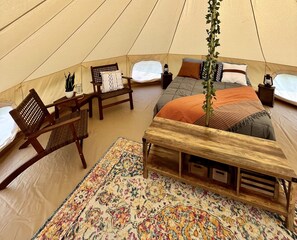 1 bedroom, travel cot, free WiFi, bed sheets - Off Grid Glamping Tent with shared Hot tub, and Sauna! (Nestor Falls)