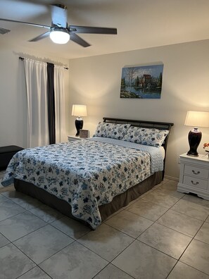 3 chambres, bureau, fer et planche à repasser, Wi-Fi gratuit