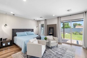 4 chambres, fer et planche à repasser, Wi-Fi, draps fournis
