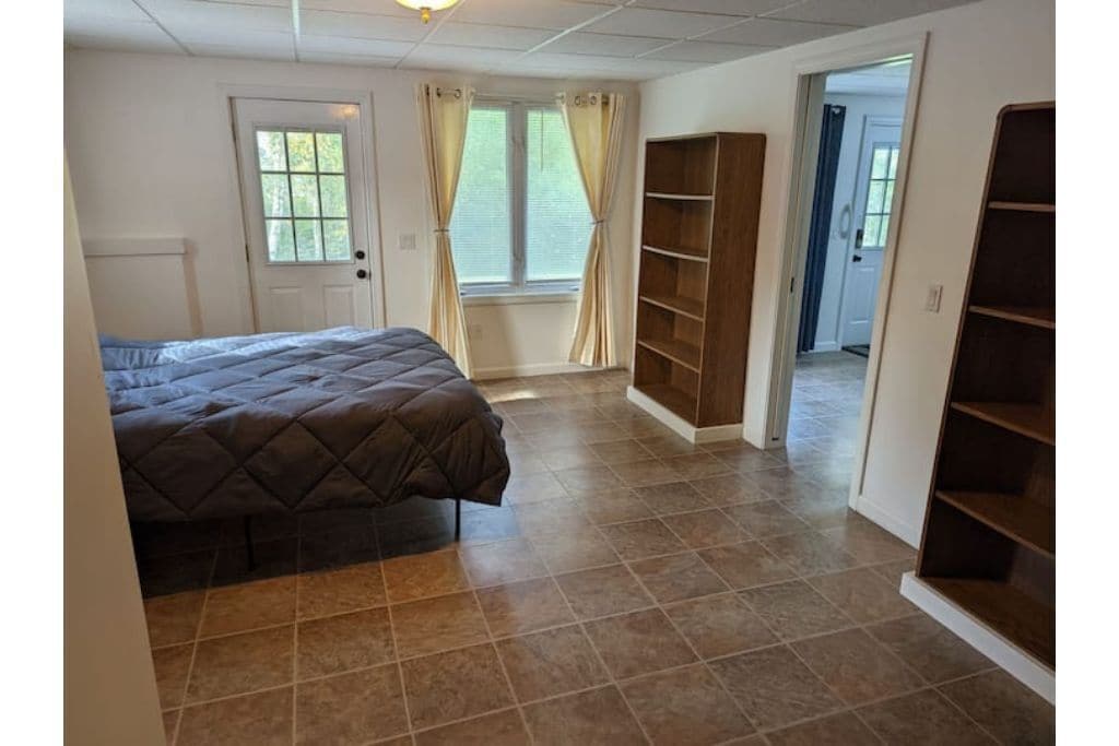 1 chambre, fer et planche à repasser, lit parapluie, Wi-Fi gratuit