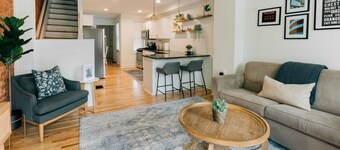 Getaway on Grant, heart of Downtown with parking