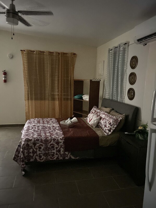 1 habitación, wifi gratis y ropa de cama 