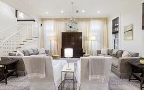 スマートテレビ、ステレオ