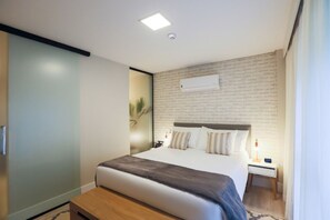 Appartement luxueux, baignoire à jets | 1 chambre, draps en coton égyptien, literie de qualité, décor unique