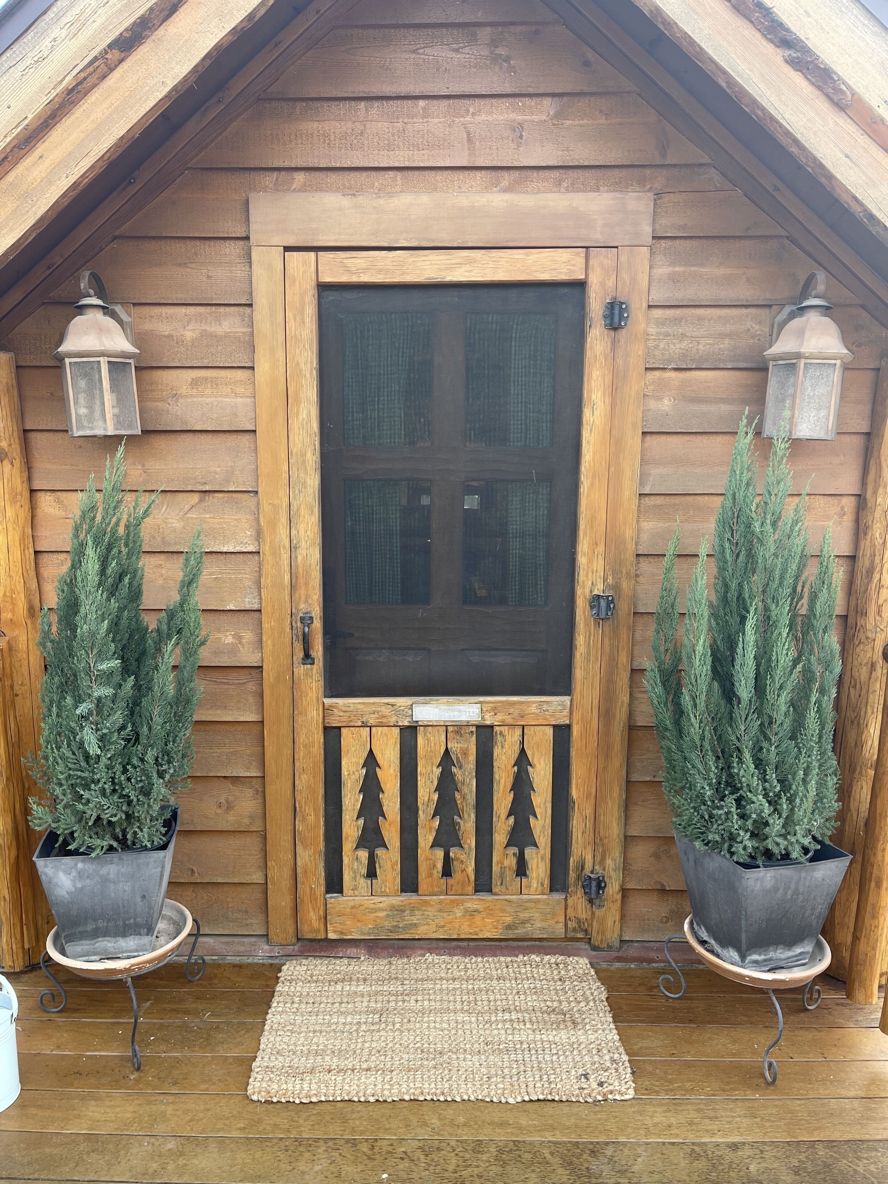 Gorgeous Log Cabin Guest House (Yellowstone in CA)