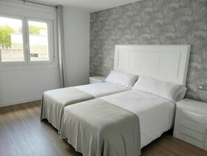 2 makuuhuonetta, Wi-Fi, vuodevaatteet