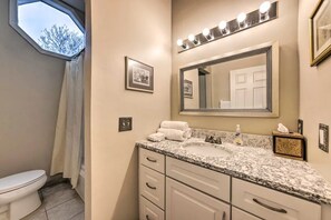 Jetted tub, hair dryer, towels, soap