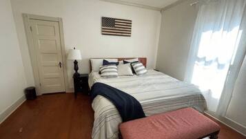 3 bedrooms, bed sheets