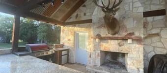 Lodge on Main st-Bandera America!!