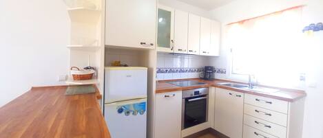 Dishwasher, dining tables