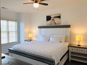 3 bedrooms, iron/ironing board, WiFi, bed sheets