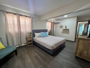 2 bedrooms, desk, travel crib, free WiFi