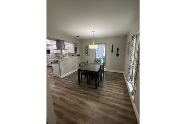 Dining - Spacious 5BR near Lake Conroe (Montgomery)