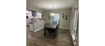 Spacious 5BR near Lake Conroe