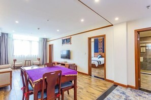 Room - Hongzhi Hotel (Xingren)