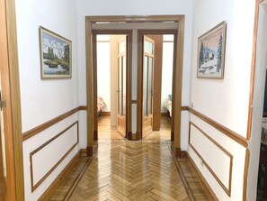 2 habitaciones, tabla de planchar con plancha y wifi gratis