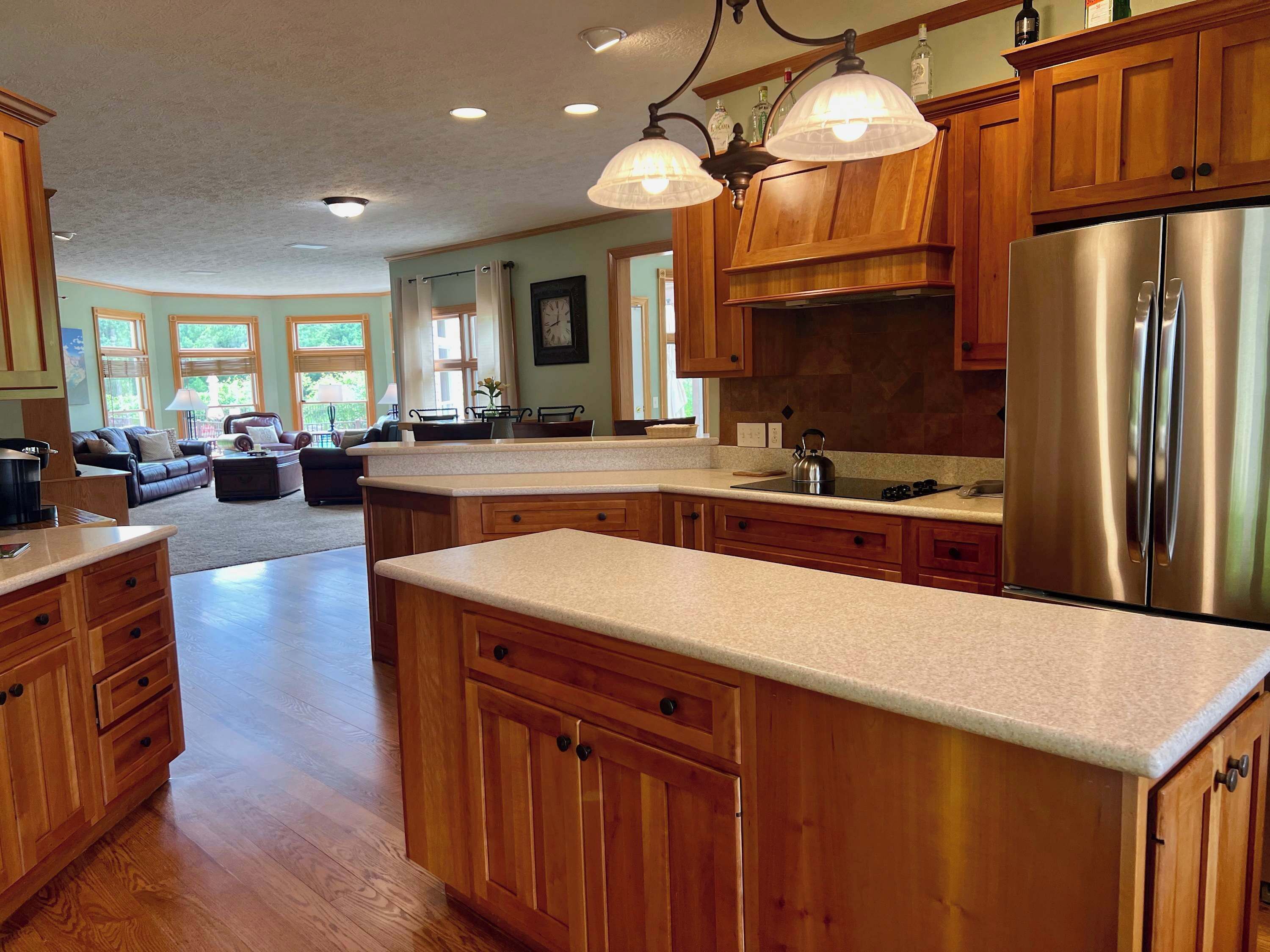 雪櫃、微波爐、焗爐、爐具