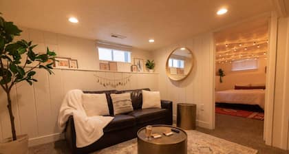 The Cozy Casa - Perfect for Long Term Stays.