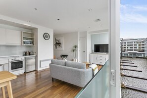 Deluxe Apartment | Living area