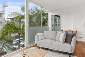 Deluxe Apartment | Living area