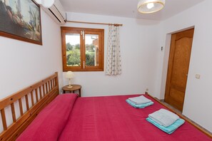 2 bedrooms, iron/ironing board, travel cot, free WiFi - YourHouse Villa Sa Caseta (Llubi)