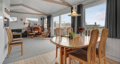 Cozy home in Assens with house sea view