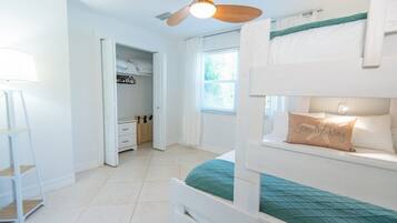 2 bedrooms, desk, iron/ironing board, travel crib