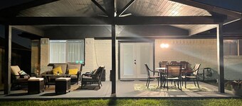 Royalty Luxe Stay💎3B/2R 🏠No Back Neighbors/Huge Beautiful Patio🌞Sleeps 8🛌