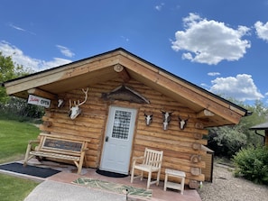 Exterior - Studio Style Cabin - In the heart of all things outdoors (Dillon)