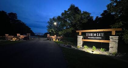 Campfire/grill/full-kitchen, Cabin near Brookville Lake