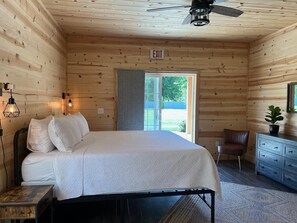 3 chambres, fer et planche à repasser, accès au Wi-Fi (inclus)