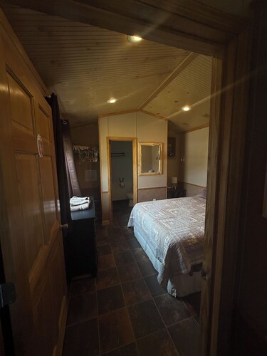 Kara Creek Ranch - 2 bed cabin