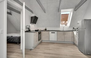 Fridge, microwave, dishwasher, coffee/tea maker