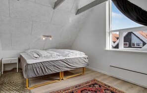 2 bedrooms, free WiFi