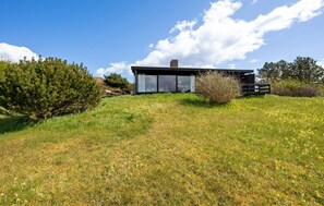 Exterior - Amazing home in Knebel with kitchen (Knebel)