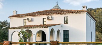 Beautiful home in La Nava with kitchen