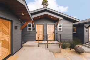 Exterior - Surf Lodge (Stinson Beach)