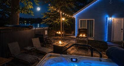Campau Lake Sunnydays Retreat | 3BR | Spa