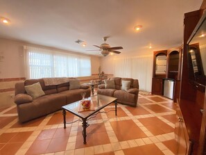 Smart TV y reproductor de DVD 