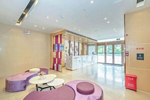 Lobby lounge - Lavande Hotel (Guangzhou Jiahe Wanggang Metro Station) (Guangzhou)