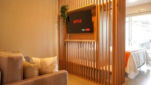 Kamar Triple Deluks, 1 kamar tidur, pemandangan danau