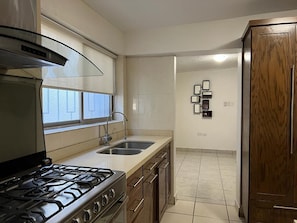 Family House | Private kitchen - Casa San Felipe 6 Habitaciones (Chihuahua)
