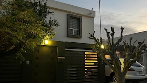 Mặt tiền nơi lưu trú