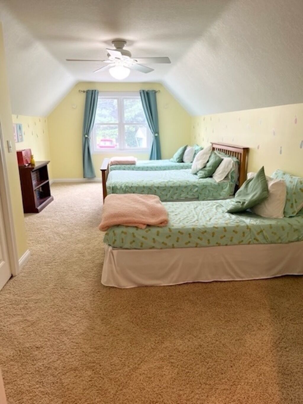 3 habitaciones, cuna de viaje, wifi gratis y ropa de cama 
