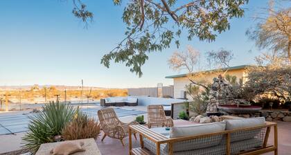 Casa Tierra - Secluded Oasis with Pool and Hot tub!