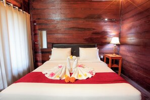 1 bedroom, Egyptian cotton sheets, premium bedding, desk - The Dara Hill (Penida Island)