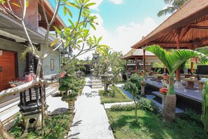 Restaurant - The Dara Hill (Penida Island)