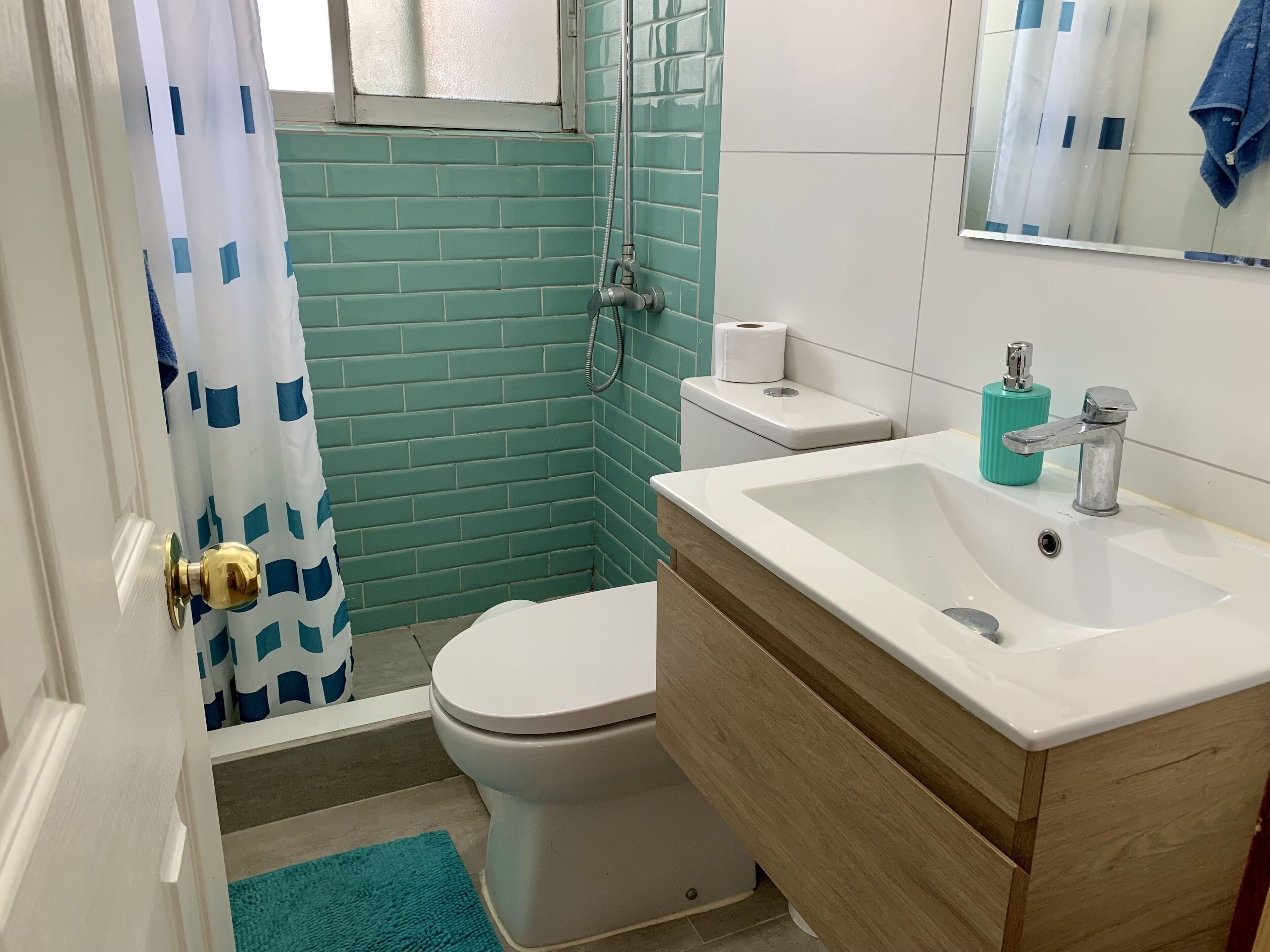 Hair dryer, towels